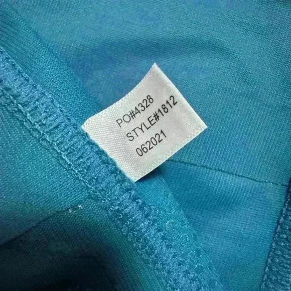 Ruby Ribbon Reina Cami Dark Teal Peacock
Smoothing Tank, #1812, Size40 - Picture 5 of 5